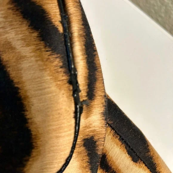 Chico's Tiger Print Blazer Jacket Size 3 Animal Print Cotton Blend Bold - Picture 10 of 10